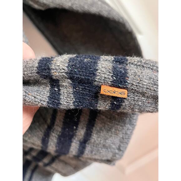 Oobe Wool Blend V-Neck Sweater Size XL NWT – Classic Gray Knitcore Pullover - Picture 7 of 11